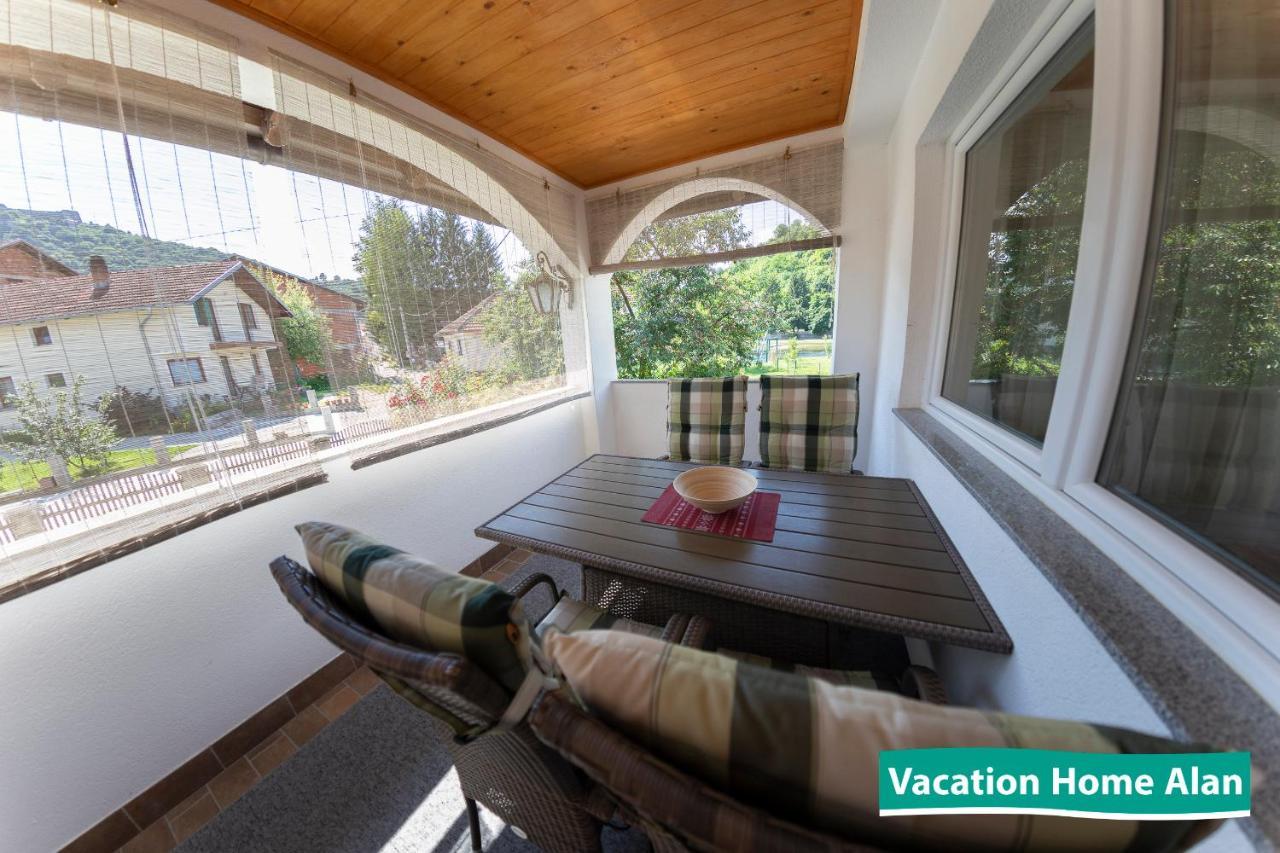 Vacation Home Alan Kulen Vakuf Exterior photo